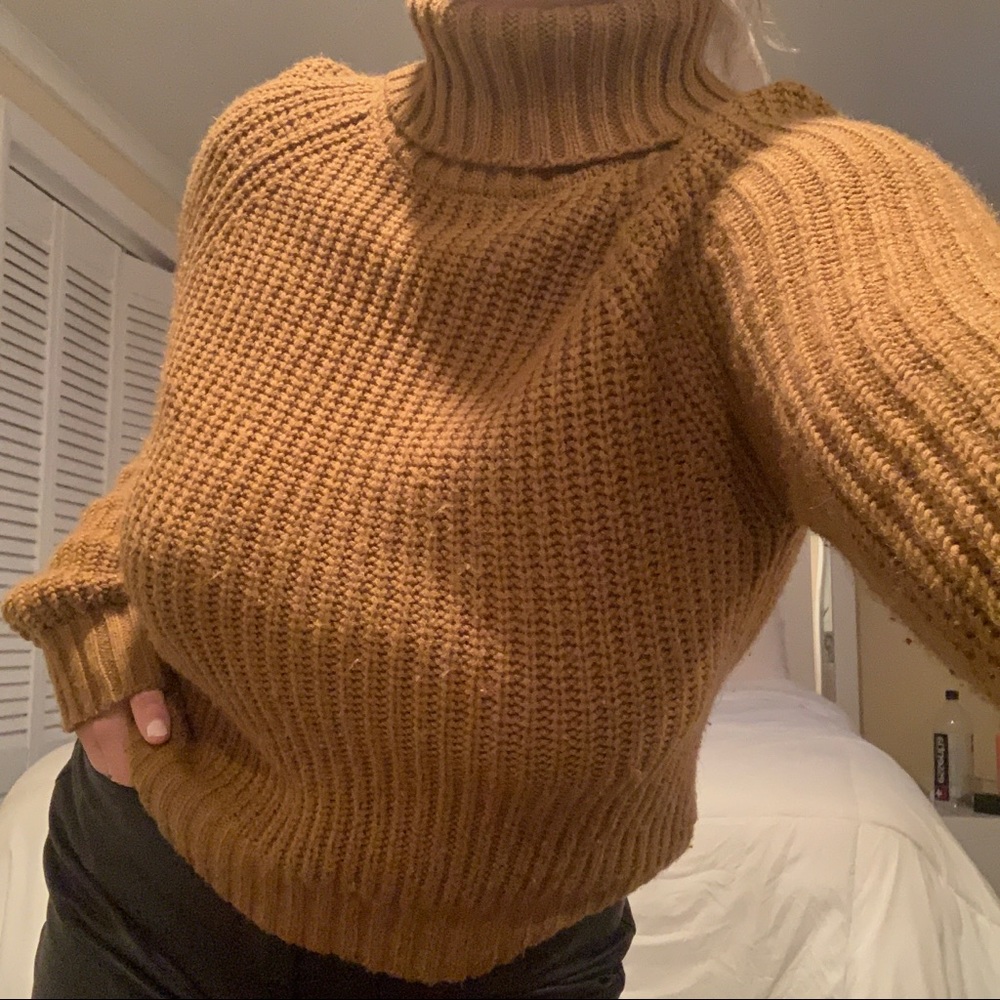 Forever 21 Turtleneck Knit Sweater (S)